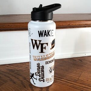 Wake Forest 34 Oz Native Quencher Bottle
 (BRAND NEW)